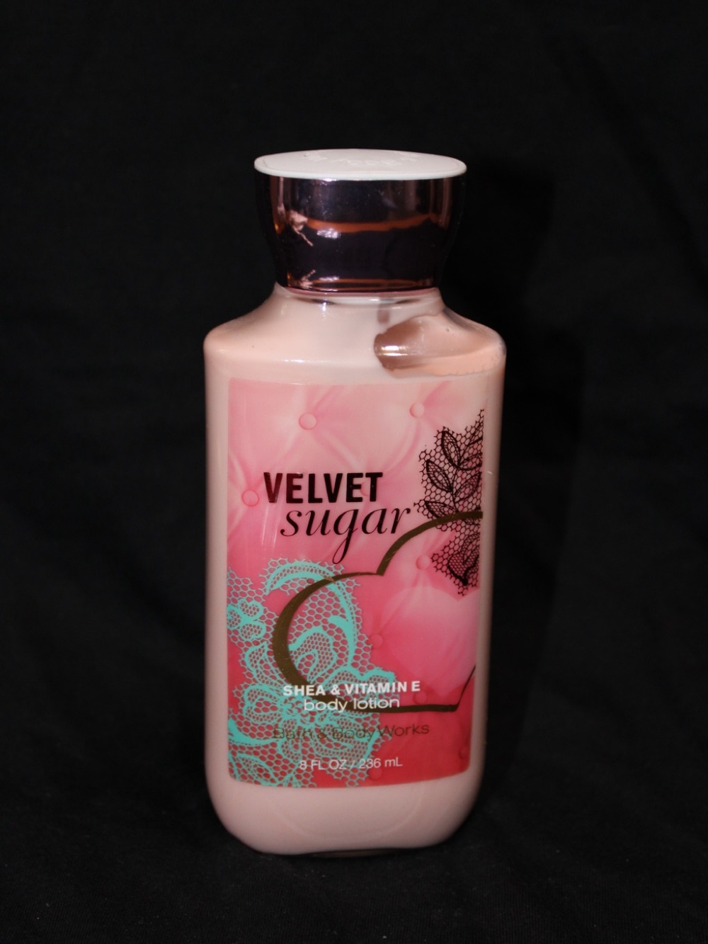Bath & Body Works Velvet Sugar Lotion - Light Pink